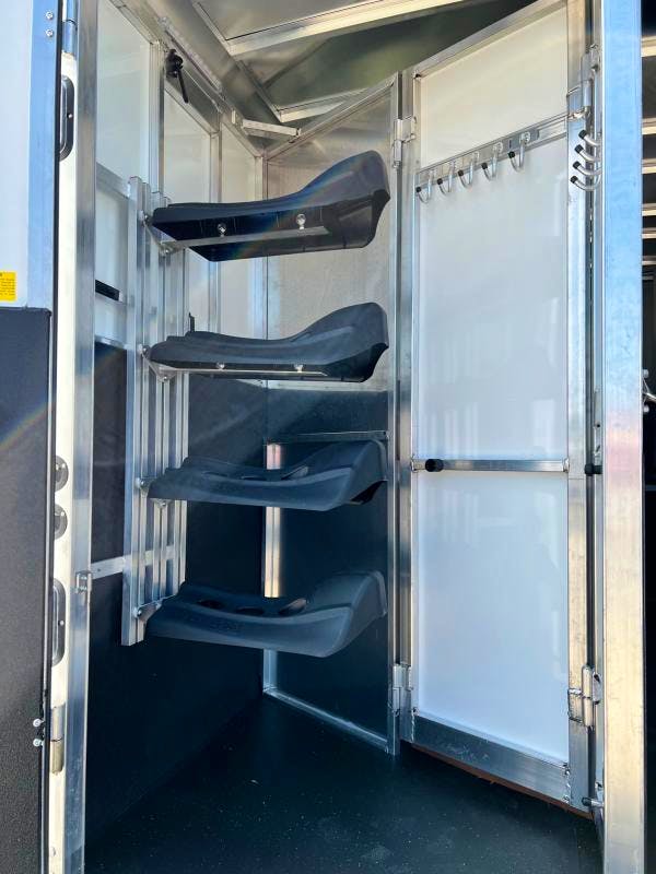 Sundowner 28' Horizon 4 Horse Trailer w/ Living Quarters (8011RS) - Stock #57898 - Image 28 of 29