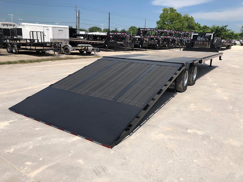 PJ Trailers 36ftx102in Gooseneck Flatbed Trailer w  Hydraulic Dovetail  LY 