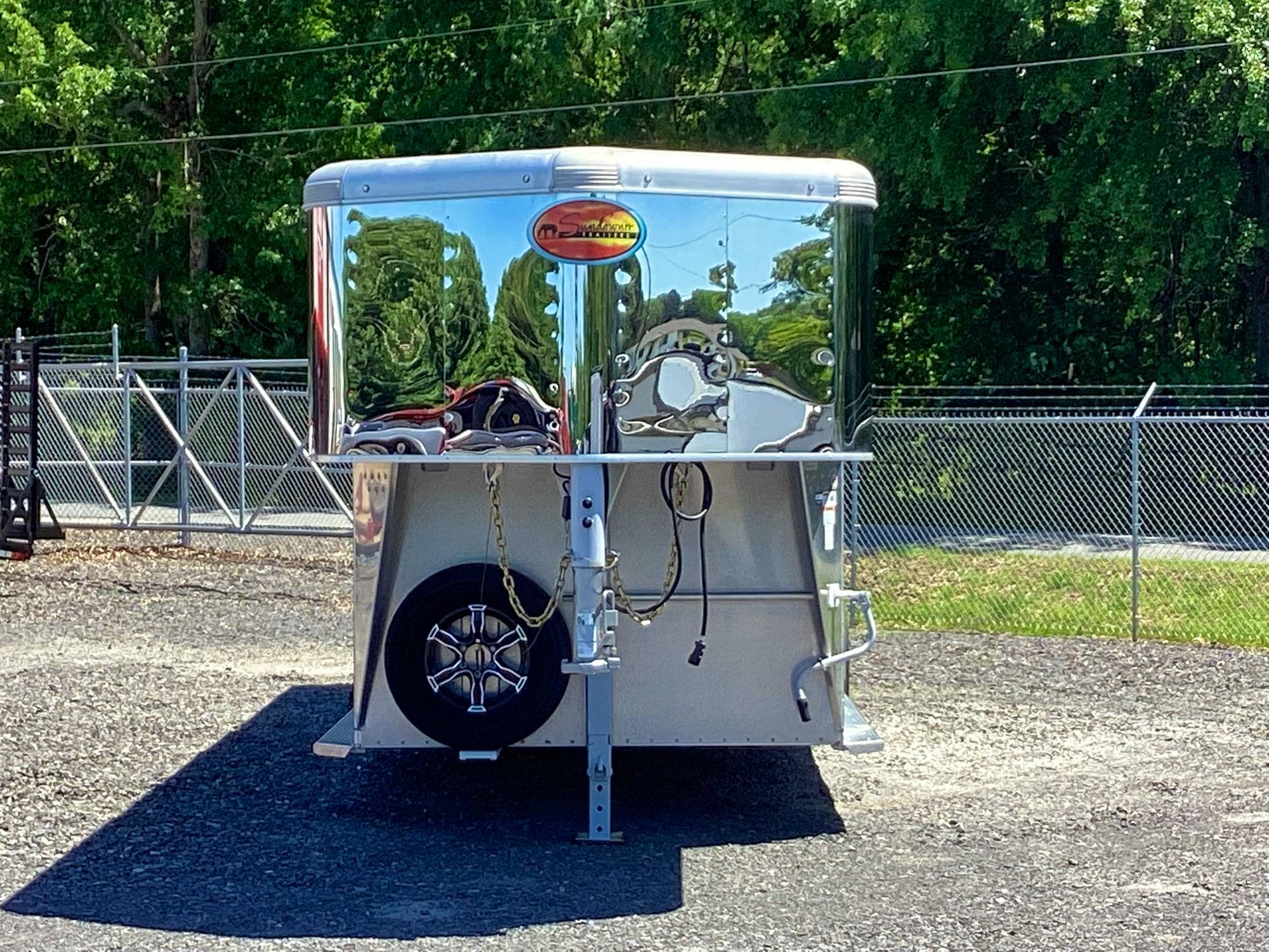 Sundowner 22' Super Tack Gooseneck 4 Horse Trailer (RH) - Stock #63312 - Image 3 of 10