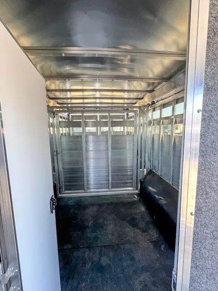 Stock #67645 - Merhow 30ft Longhorn Stock Combo Trailer w Generator ...