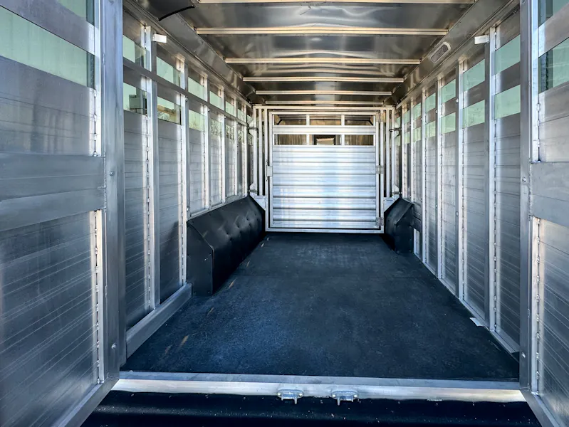 Stock #67645 - Merhow 30ft Longhorn Stock Combo Trailer w Generator ...