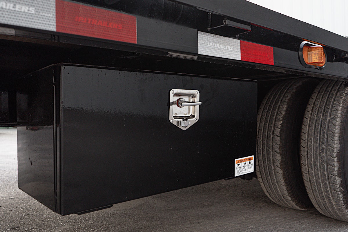 PJ Trailers 36'x102" Gooseneck Flatbed Trailer w/ Hydraulic Dovetail (LY) - Image 16