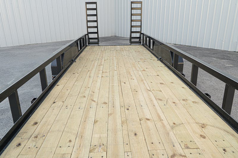 PJ Trailers 24ftx83in Gooseneck Angle Pipetop Equipment Trailer  P8