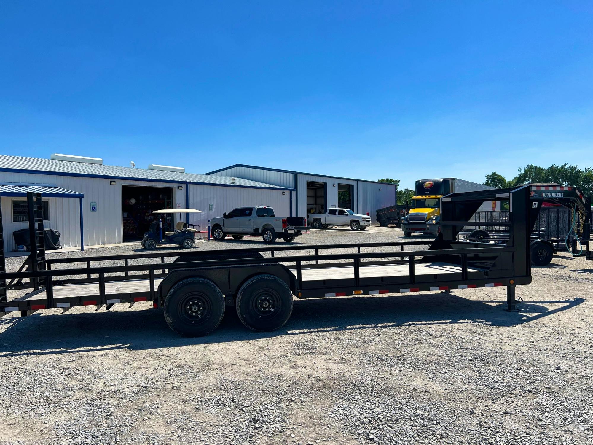PJ Trailers 24'x83" Gooseneck Angle Pipetop Equipment Trailer (P8) - Stock #68035 - Image 3 of 4