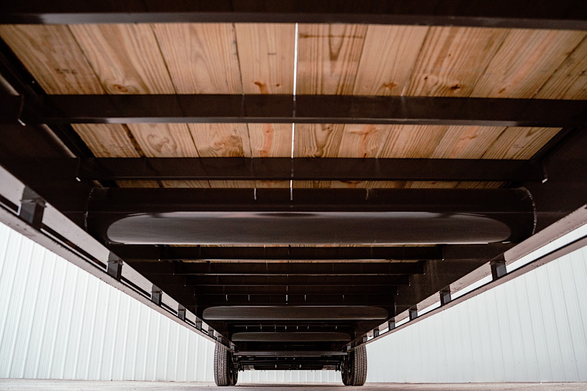 LoneStar 40'x102" Gooseneck Lo-Pro Flatbed Trailer w/ Singles (LS) - Image 7