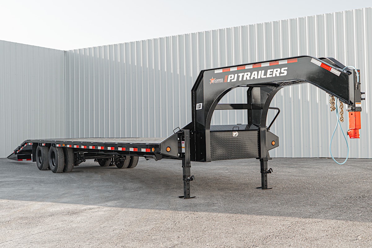 PJ Trailers 32'x102" Gooseneck Low Pro Flatbed Trailer w/ Duals (LD) - Image 4