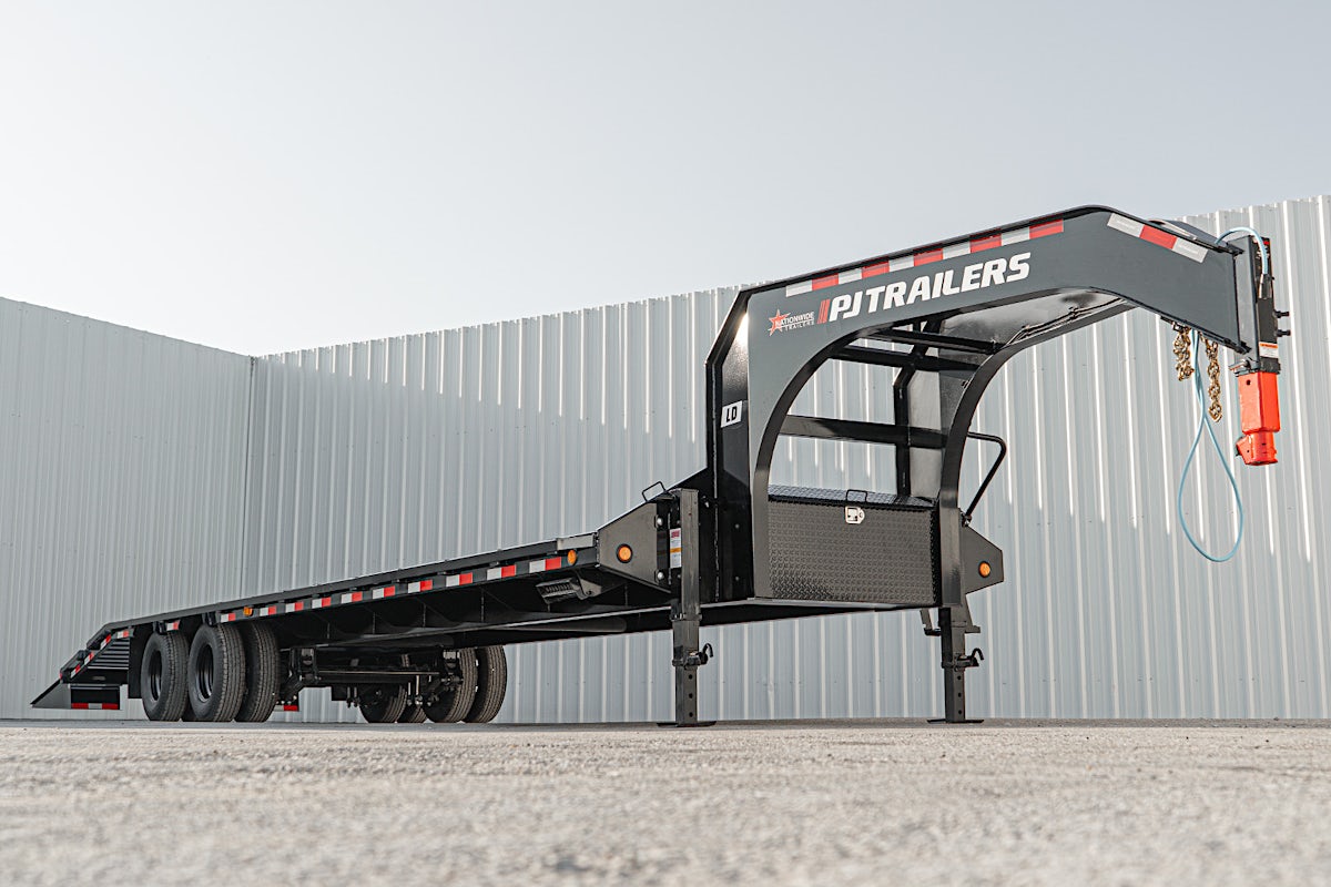 PJ Trailers 32'x102" Gooseneck Low Pro Flatbed Trailer w/ Duals (LD) - Image 6