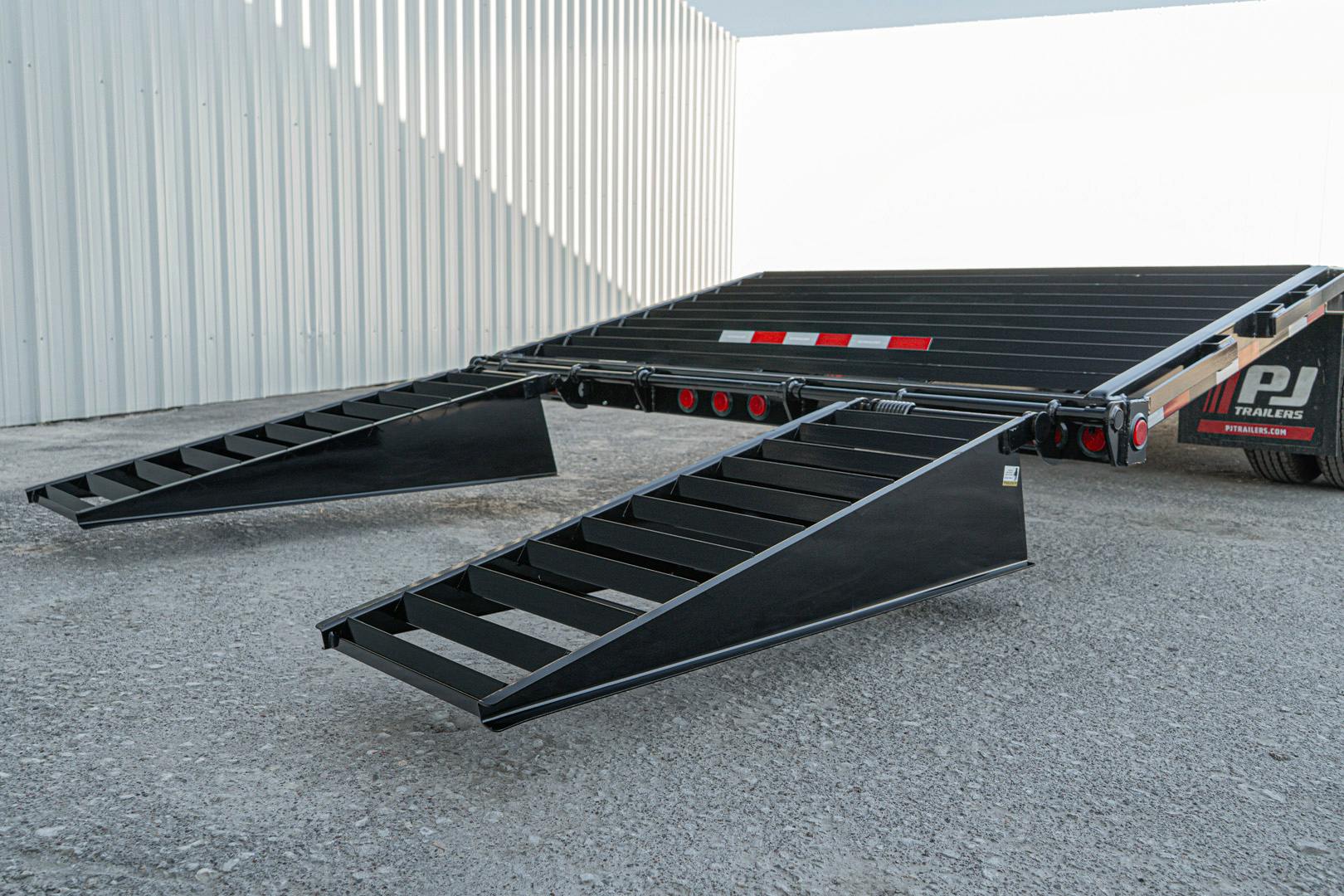 PJ Trailers 32'x102" Gooseneck Low Pro Flatbed Trailer w/ Duals (LD) - Stock #68986 - Image 22 of 22