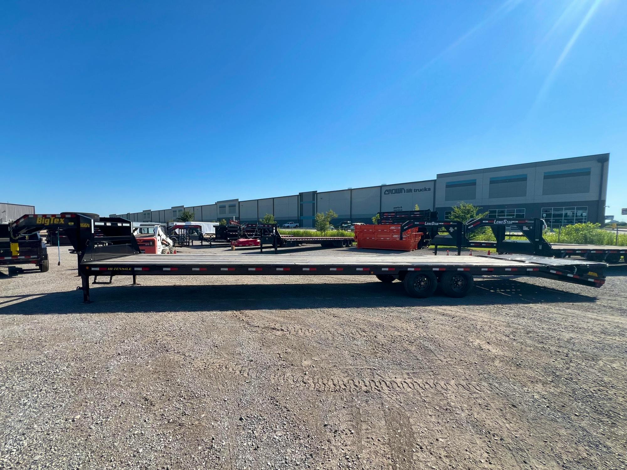 Big Tex USED 40'x102" Gooseneck Flatbed Trailer w/ 5ft Dovetail & Mega Ramps - Image 4