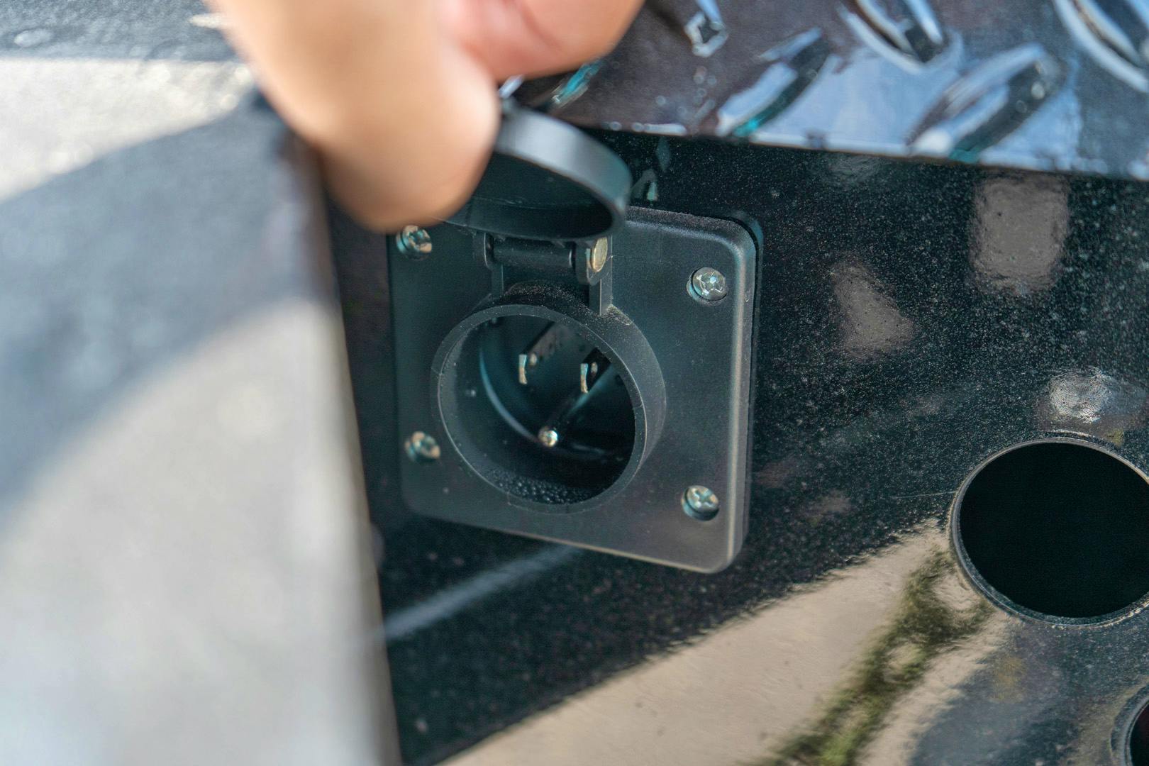 PJ Trailers 14'x83" Voyager Dump Trailer w/ 2' Sides (DV) - Image 12