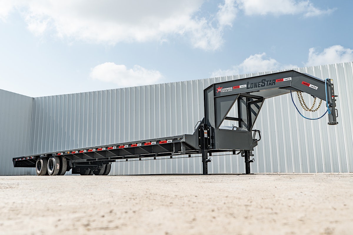 LoneStar 32'x102" Gooseneck Low Pro Flatbed Trailer w/ Duals (LD) - Image 3