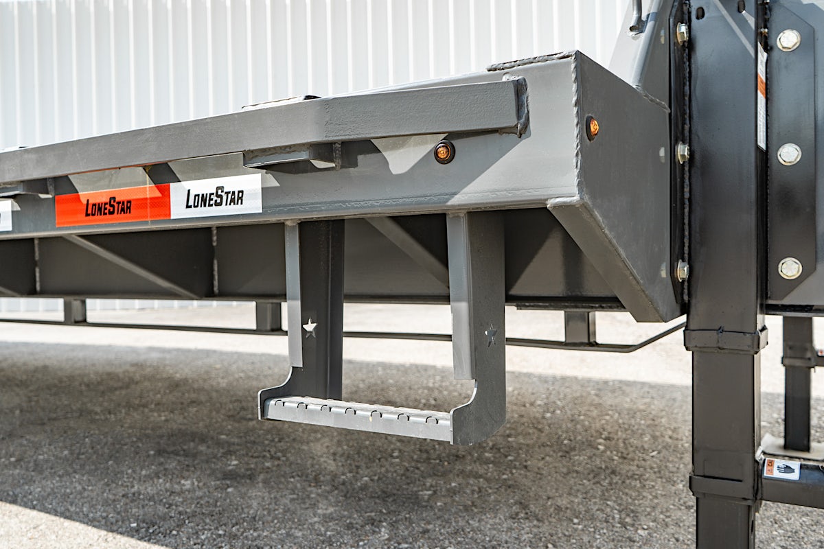 LoneStar 32'x102" Gooseneck Low Pro Flatbed Trailer w/ Duals (LD) - Image 11