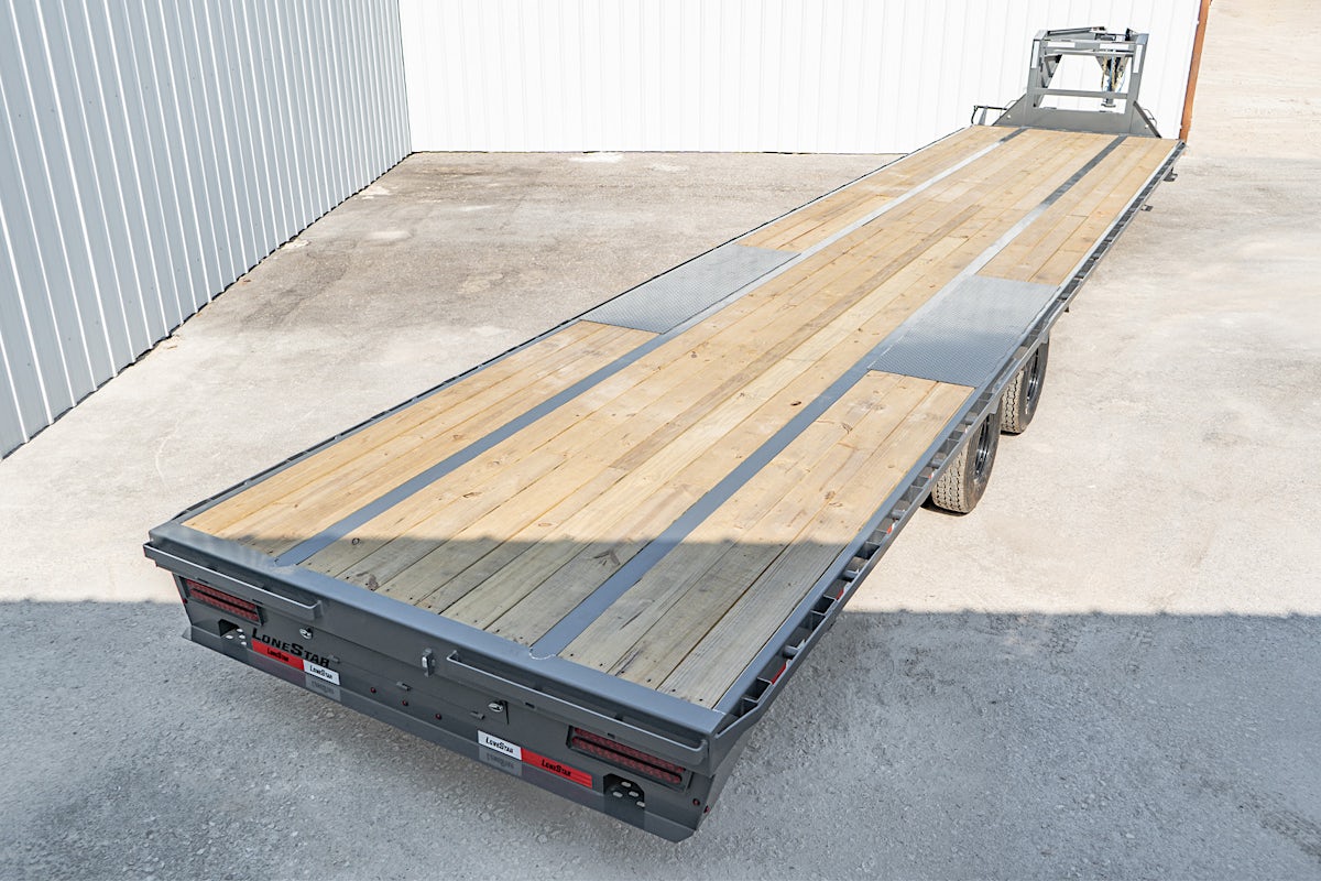 LoneStar 32'x102" Gooseneck Low Pro Flatbed Trailer w/ Duals (LD) - Image 14