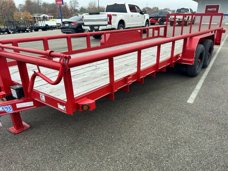 Texas Bragg 22'x83" Utility Trailer w/ 2' Dovetail & 3' Gate (U2) - Image 2