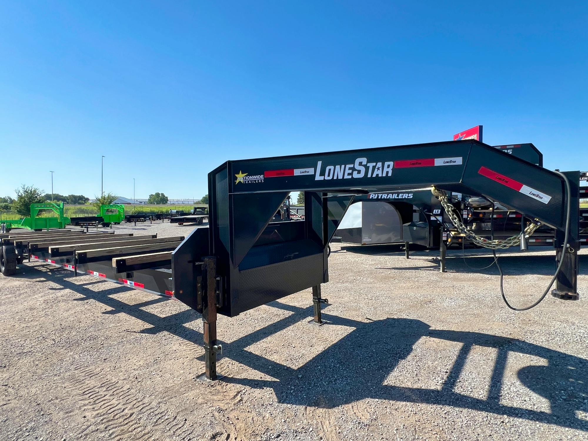 LoneStar USED 40'x96' Gooseneck Pipehauler Trailer - Stock #72078 - Image 1 of 5