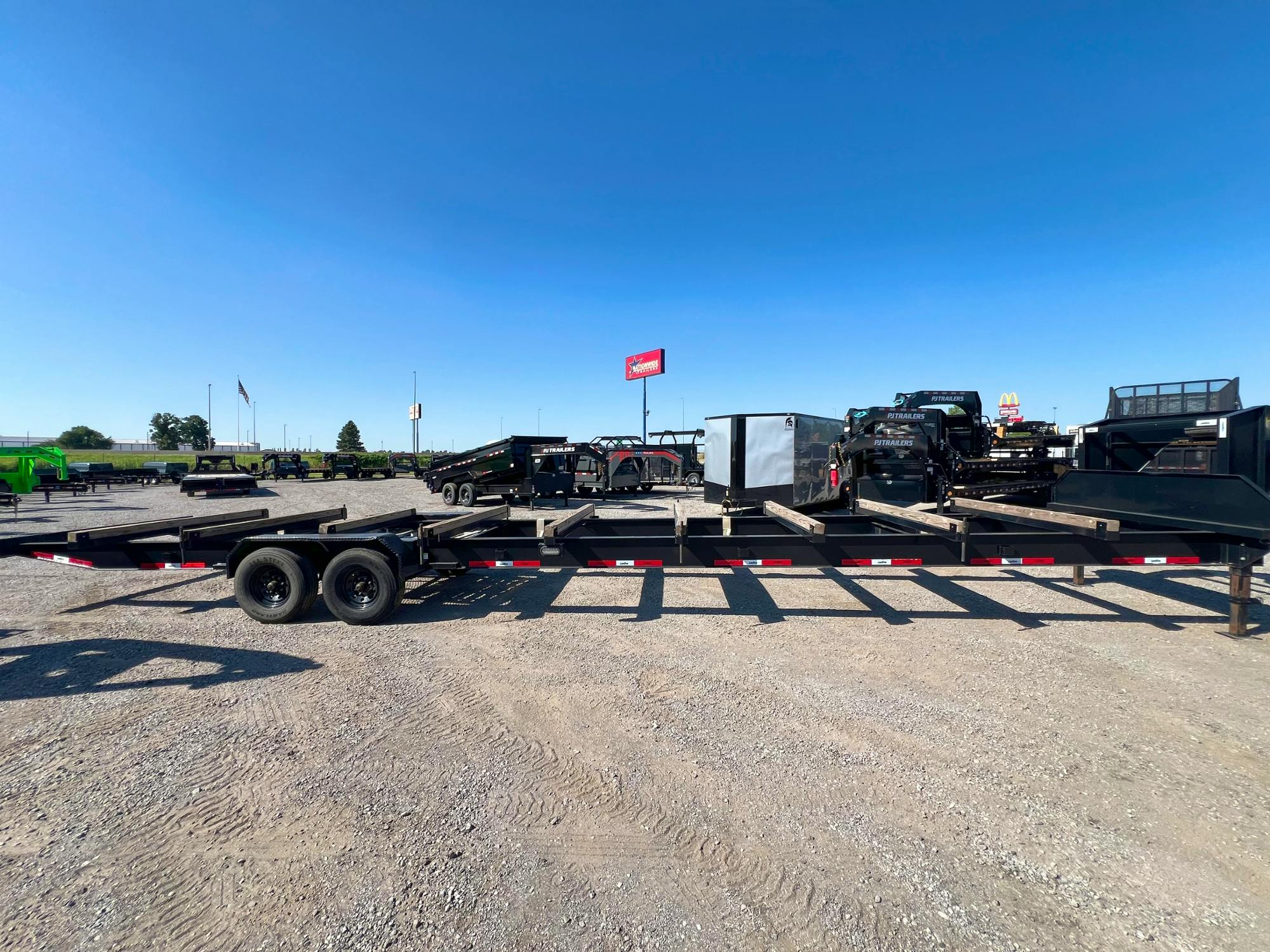 LoneStar USED 40'x96' Gooseneck Pipehauler Trailer - Stock #72078 - Image 4 of 5