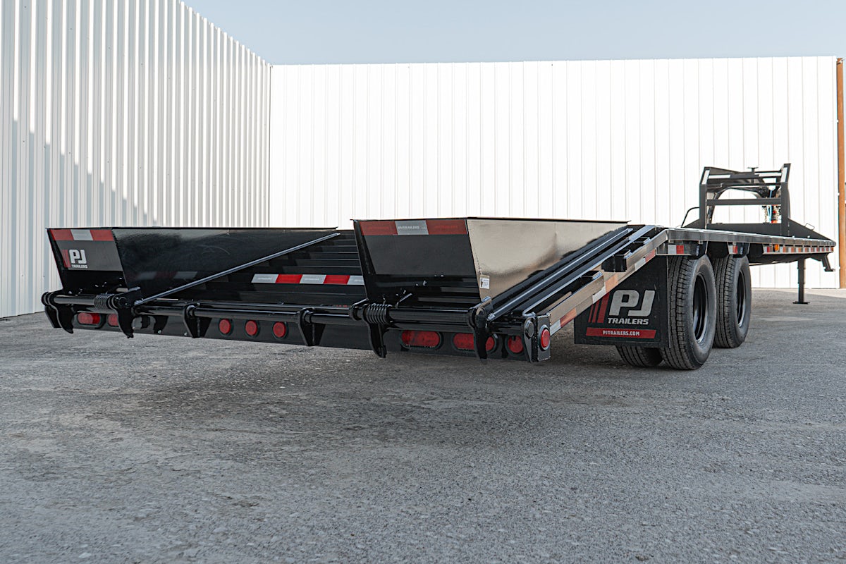 PJ Trailers 32'x102" Gooseneck Low Pro Flatbed Trailer w/ Duals (LD) - Image 21