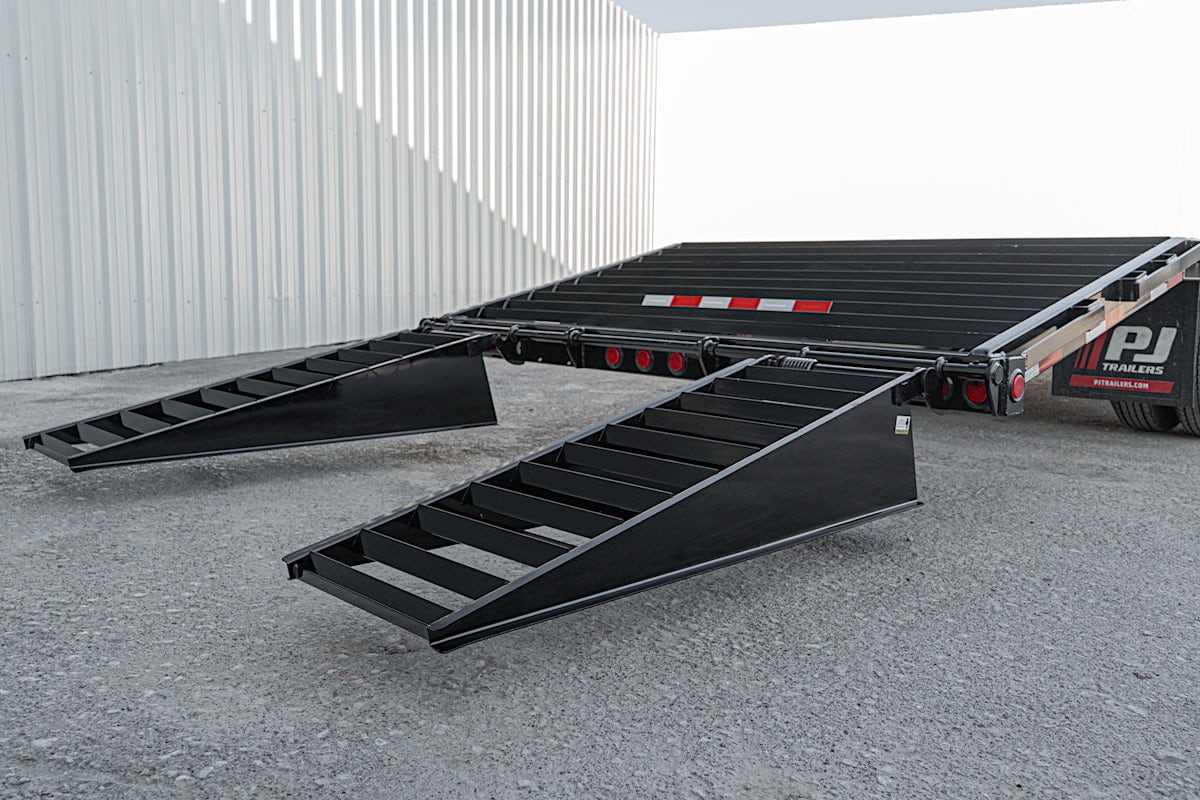 PJ Trailers 32'x102" Gooseneck Low Pro Flatbed Trailer w/ Duals (LD) - Image 22