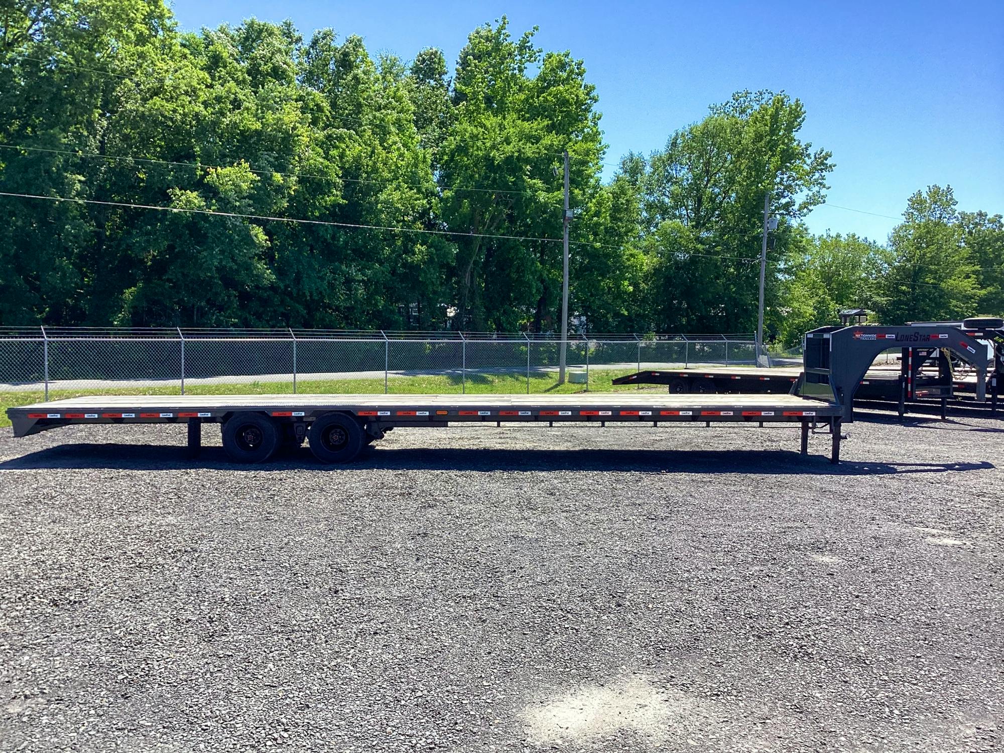 LoneStar USED 40'x102" Flatbed Trailer w/ Duals