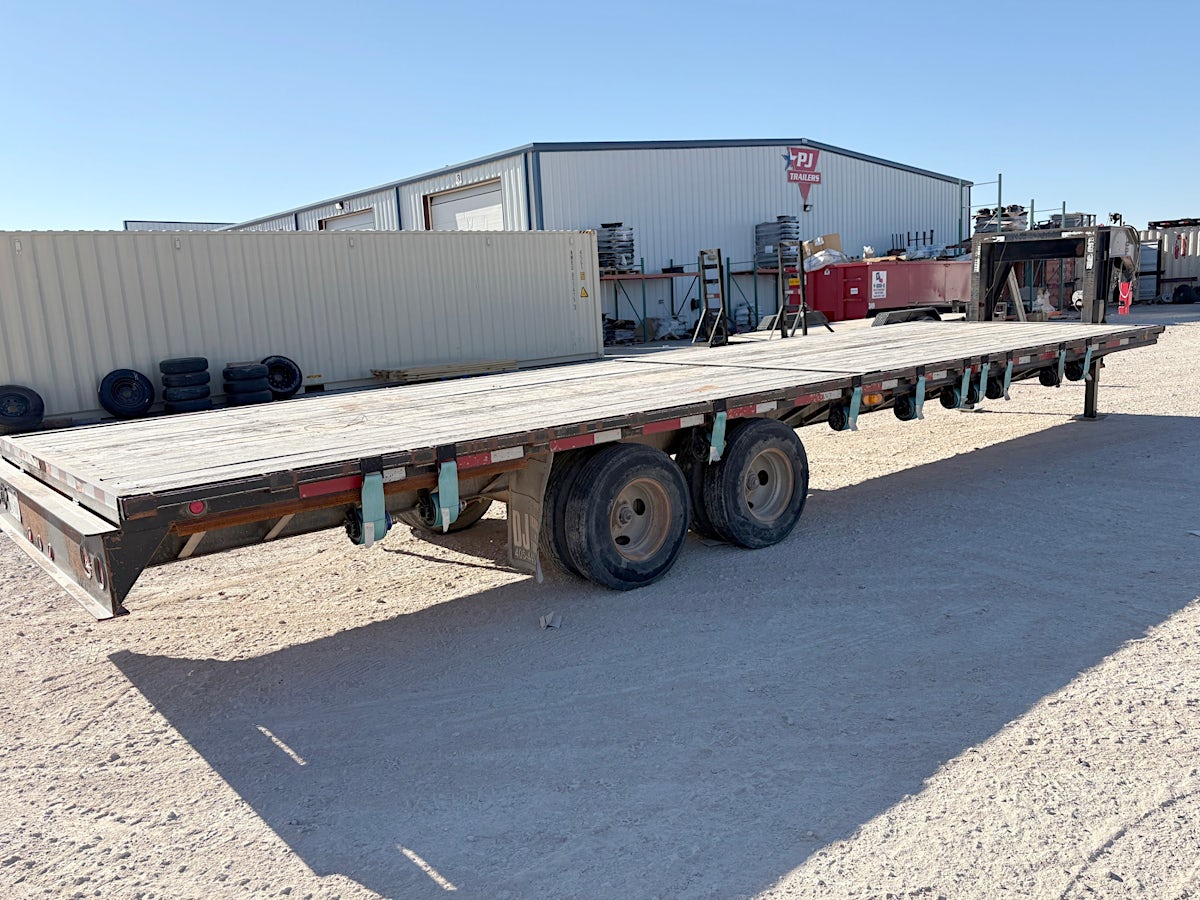 DNJ 28'x102" 24K Straight Deck w/ Hdyraulic Jacks - Image 2