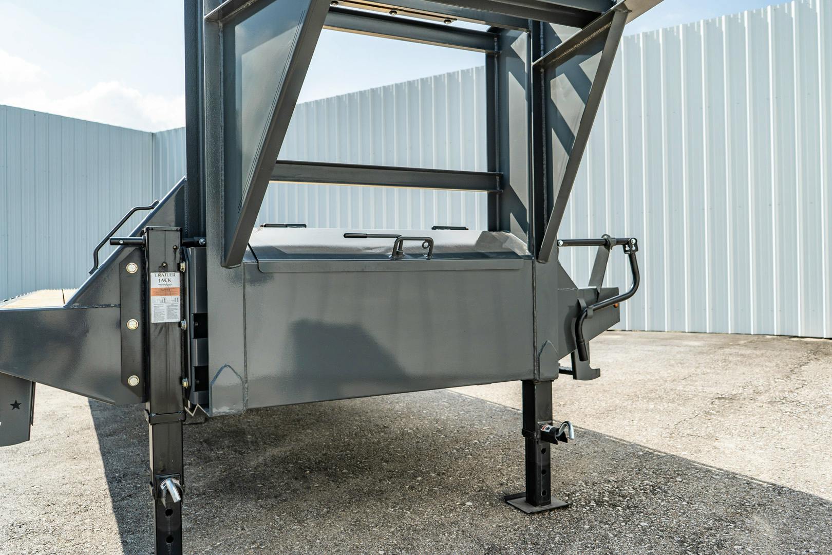 LoneStar 40'x102" Gooseneck Lo-Pro Flatbed Trailer w/ Duals (LD) - Image 9