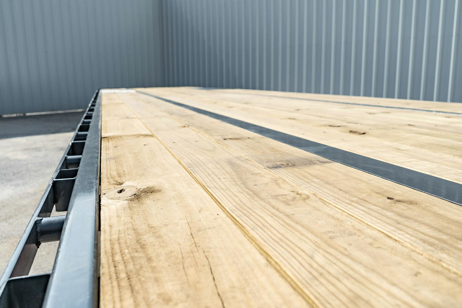 LoneStar 40'x102" Gooseneck Lo-Pro Flatbed Trailer w/ Duals (LD) - Image 13