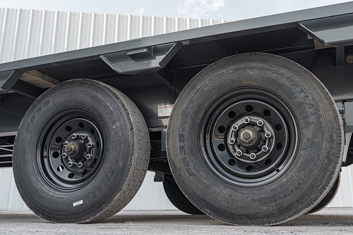 LoneStar 40'x102" Gooseneck Lo-Pro Flatbed Trailer w/ Singles (LS) - Image 13