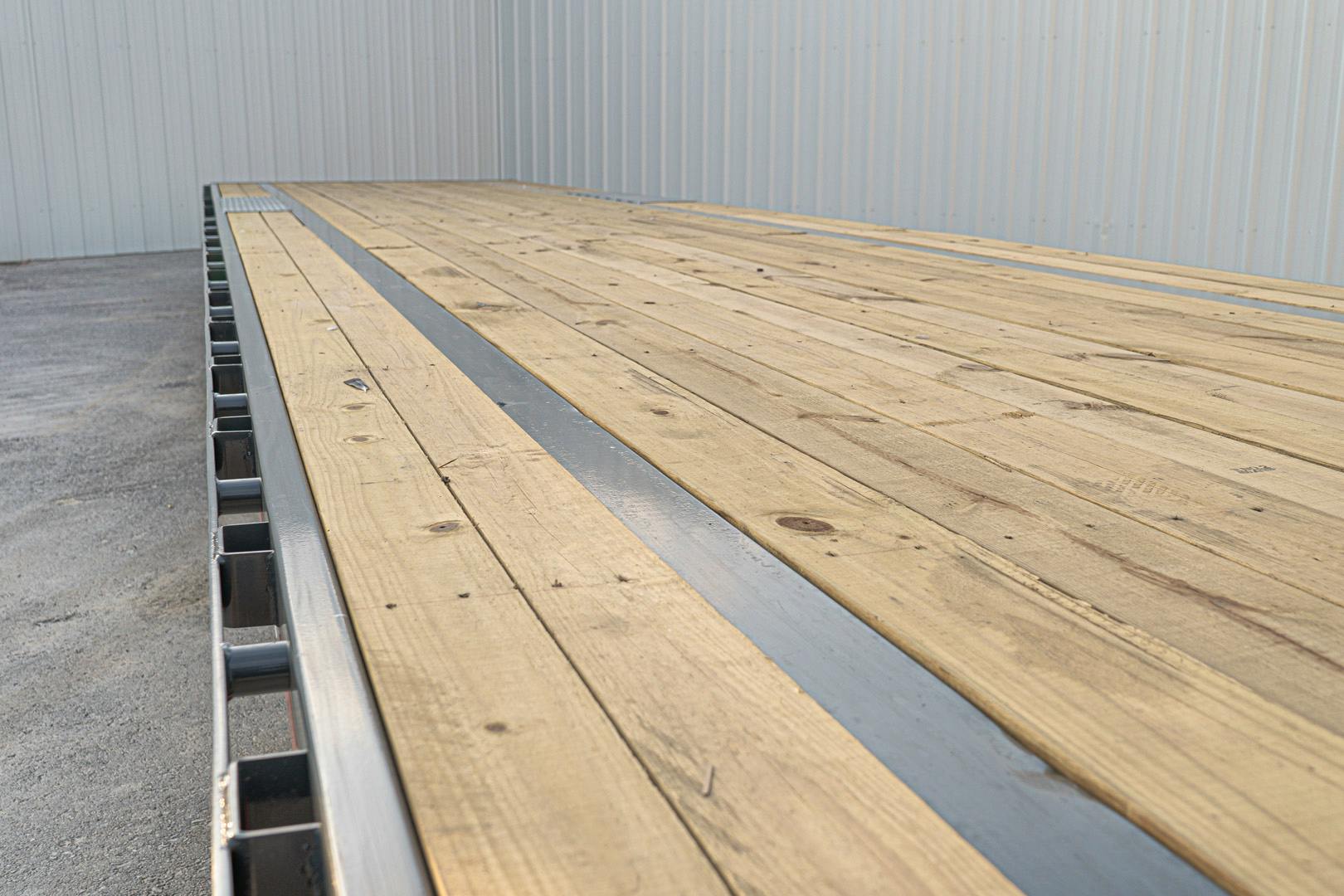 LoneStar 40'x102" Gooseneck Lo-Pro Flatbed Trailer w/ Singles (LS) - Image 8