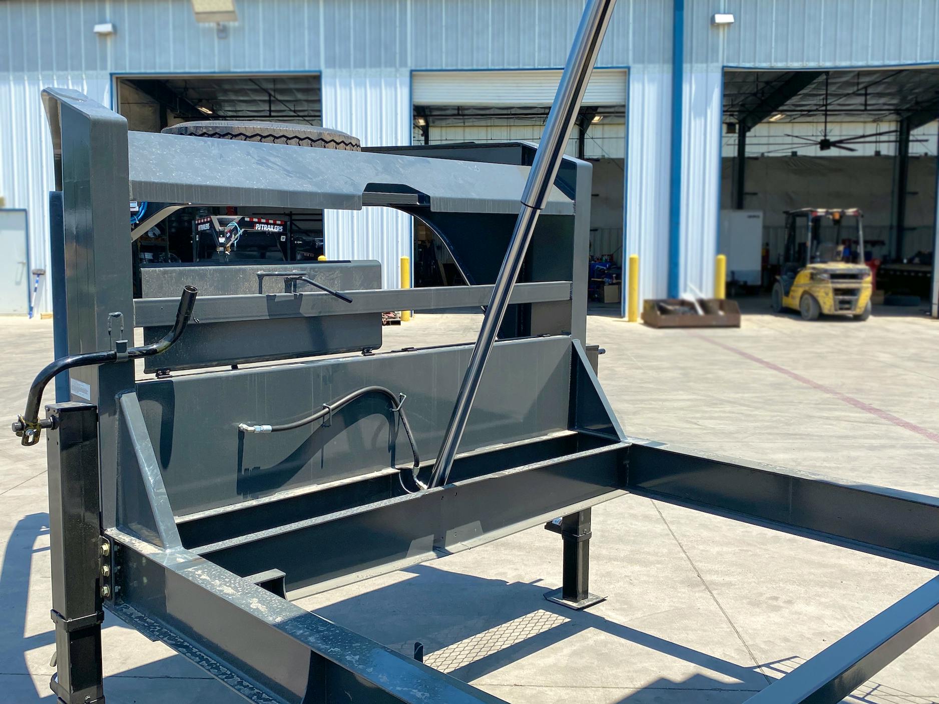 LoneStar 14'x83" Telescopic Dump Trailer w/ 4' Sides (DT) - Image 2