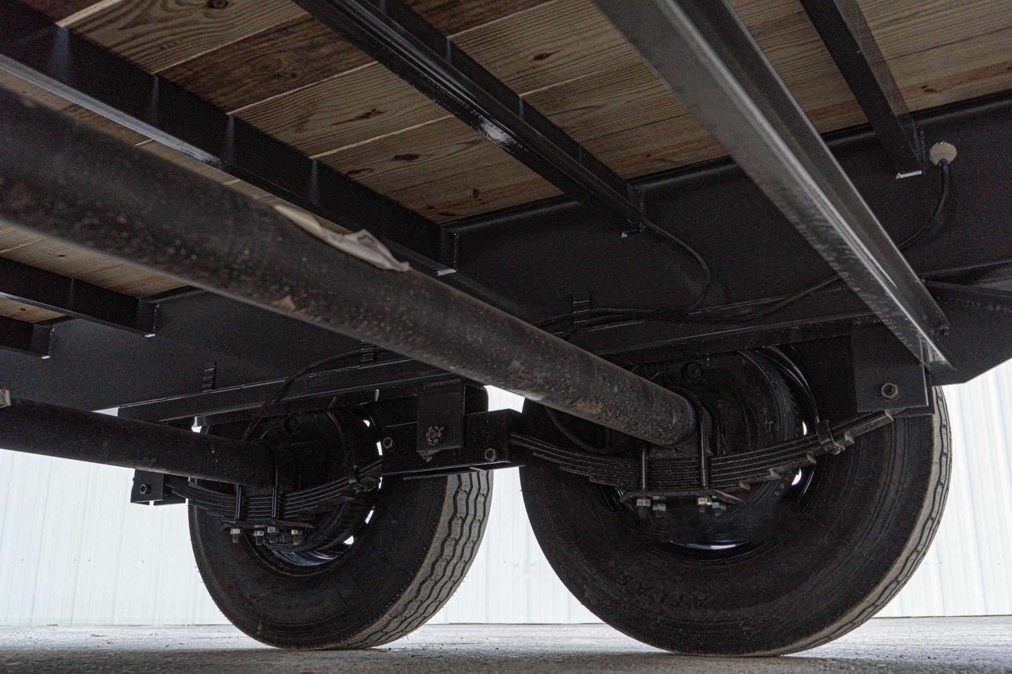 LoneStar 40'x102" Gooseneck Lo-Pro Flatbed Trailer w/ Singles (LS) - Image 19