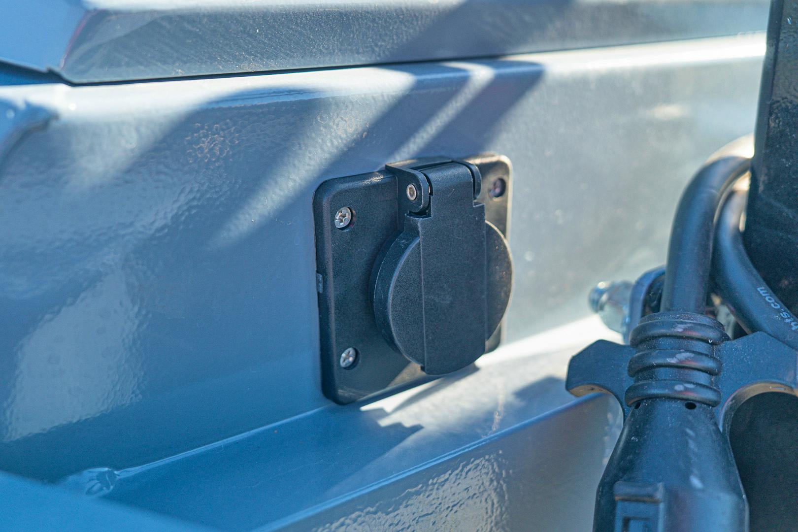 RawMaxx 14'x83" GDX Dump Trailer (GDX) - Image 5