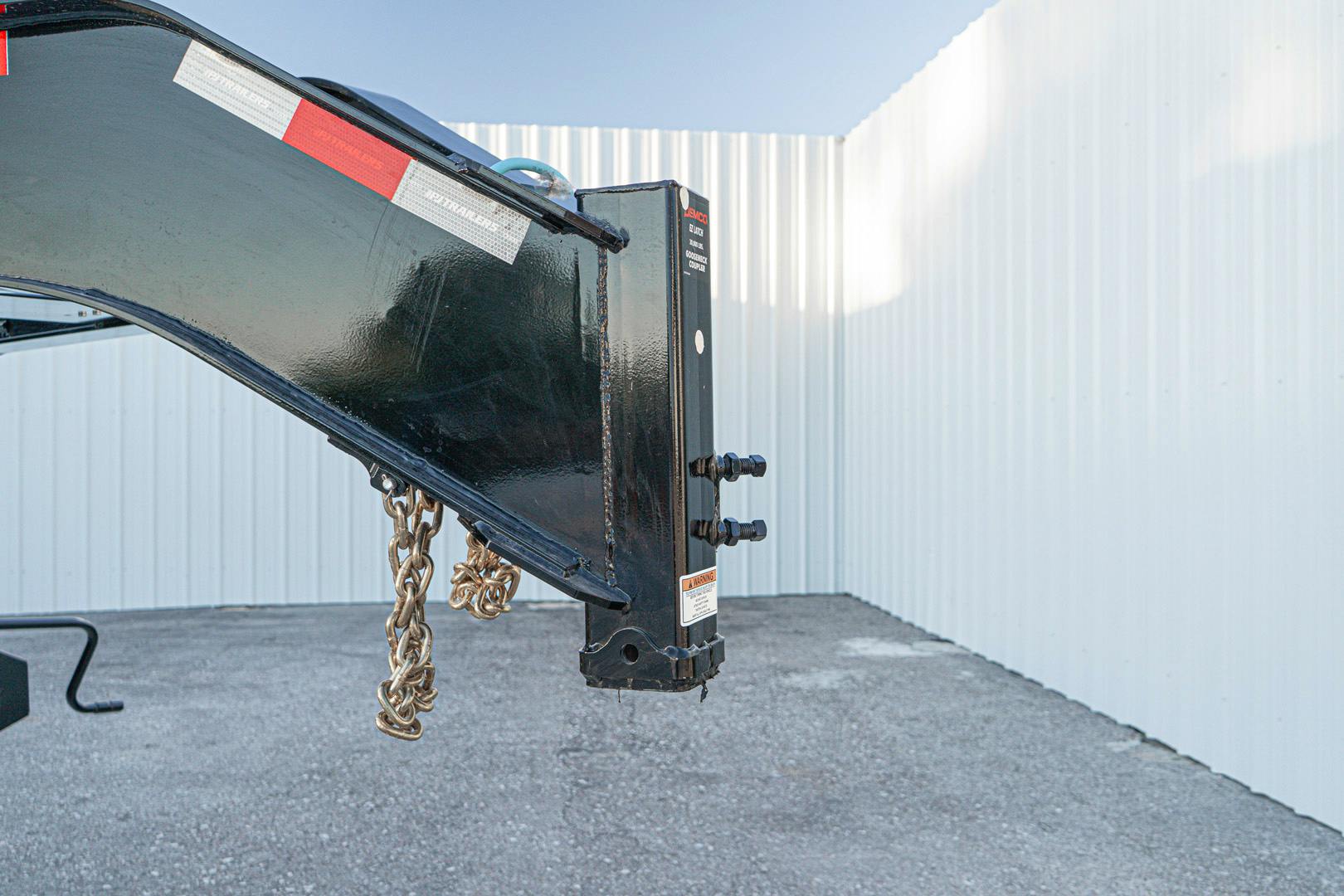 PJ Trailers 32'x102" Gooseneck Low Pro Flatbed Trailer w/ Duals (LD) - Image 13