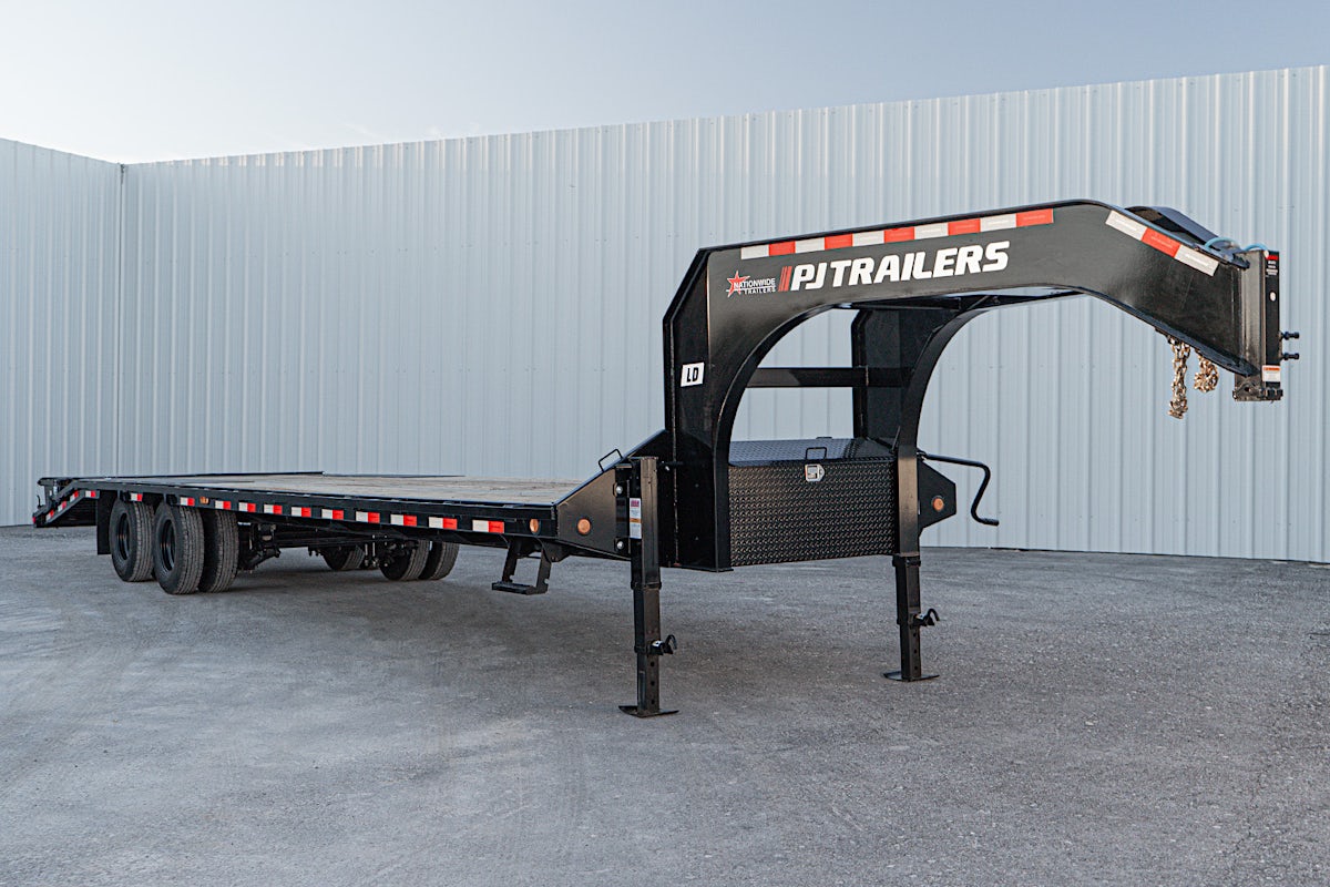 PJ Trailers 32'x102" Gooseneck Low Pro Flatbed Trailer w/ Duals (LD) - Image 4