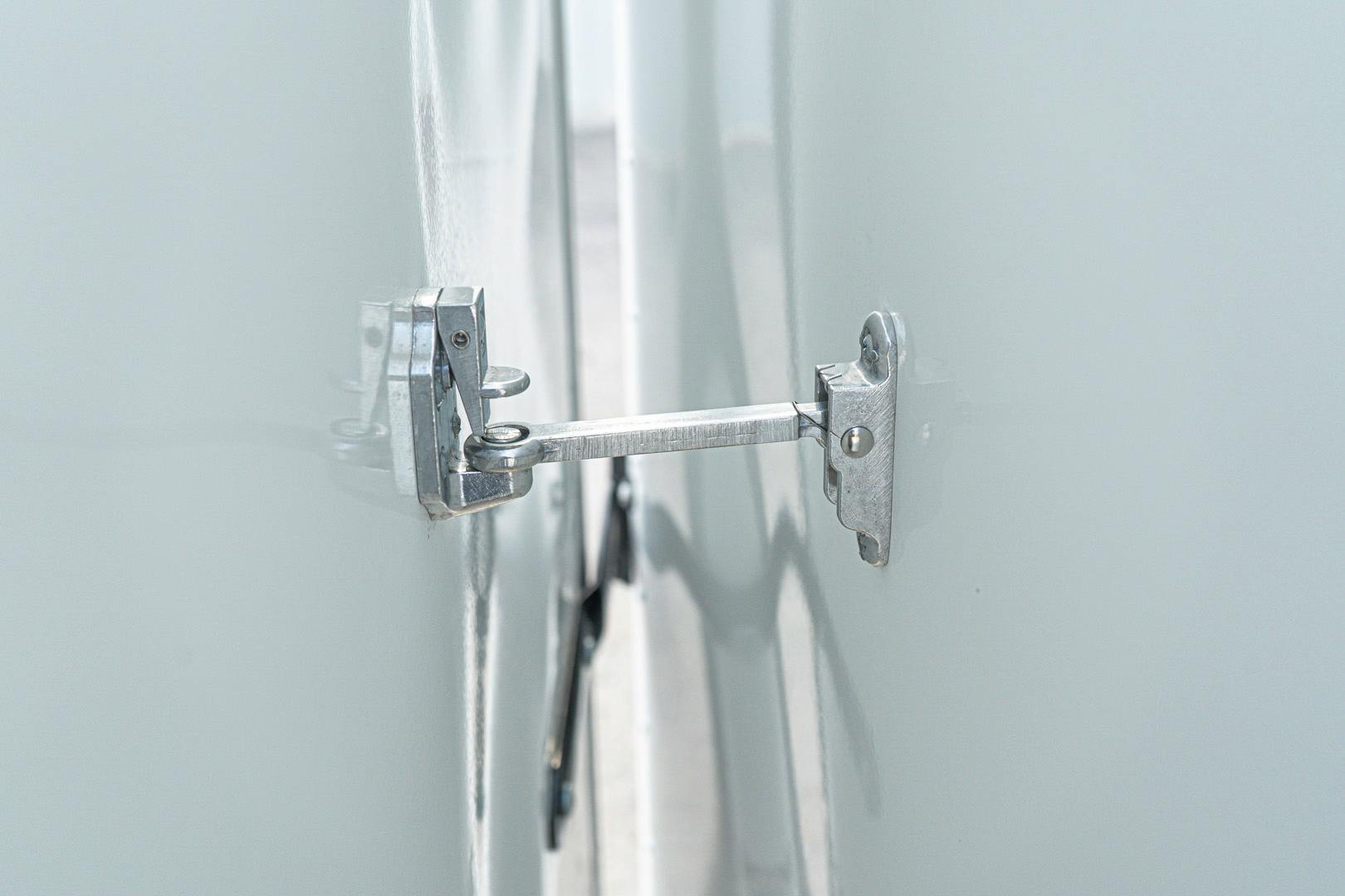 LoneStar 7.10'x20' 14k Steel Enclosed Cargo Trailer w/ Rear Barn Doors (C2) - Image 11