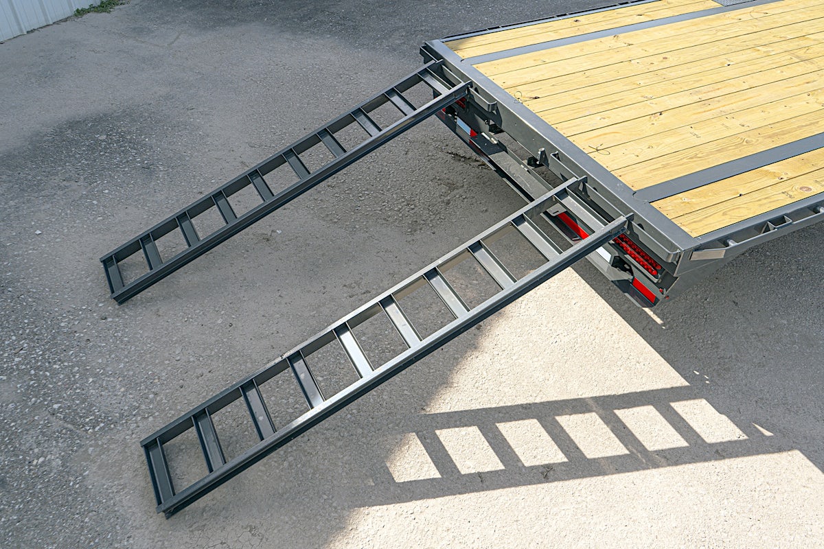 ARC Trailers 28'x102" 14K Gooseneck Flatbed Trailer (GDS) - Image 3