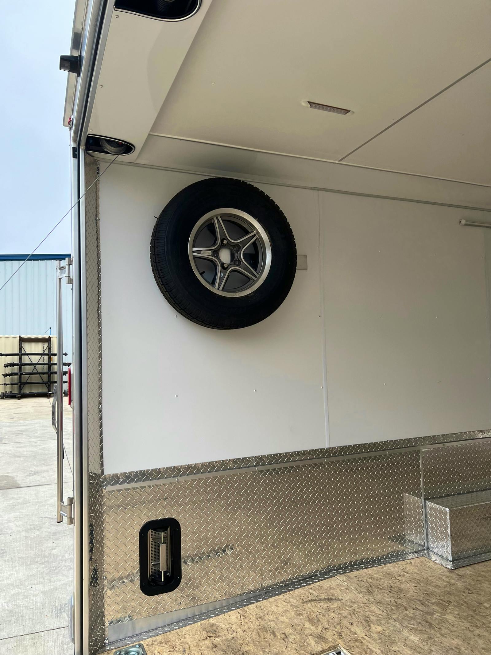 Legend 8.5'x26' USED ATV/SNOW CARGO TRAILER - Image 16