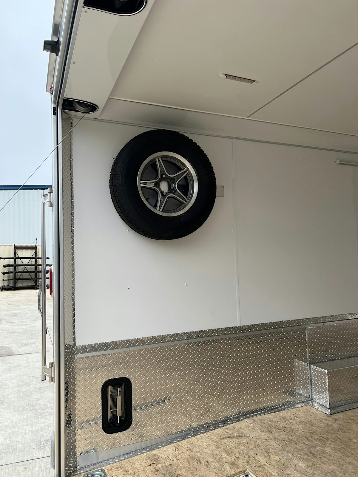 Legend 8.5'x26' USED ATV/SNOW CARGO TRAILER - Image 16