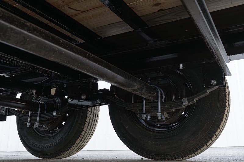 PJ Trailers 26ftx102in Gooseneck Deckover Power Tilt Trailer  T8