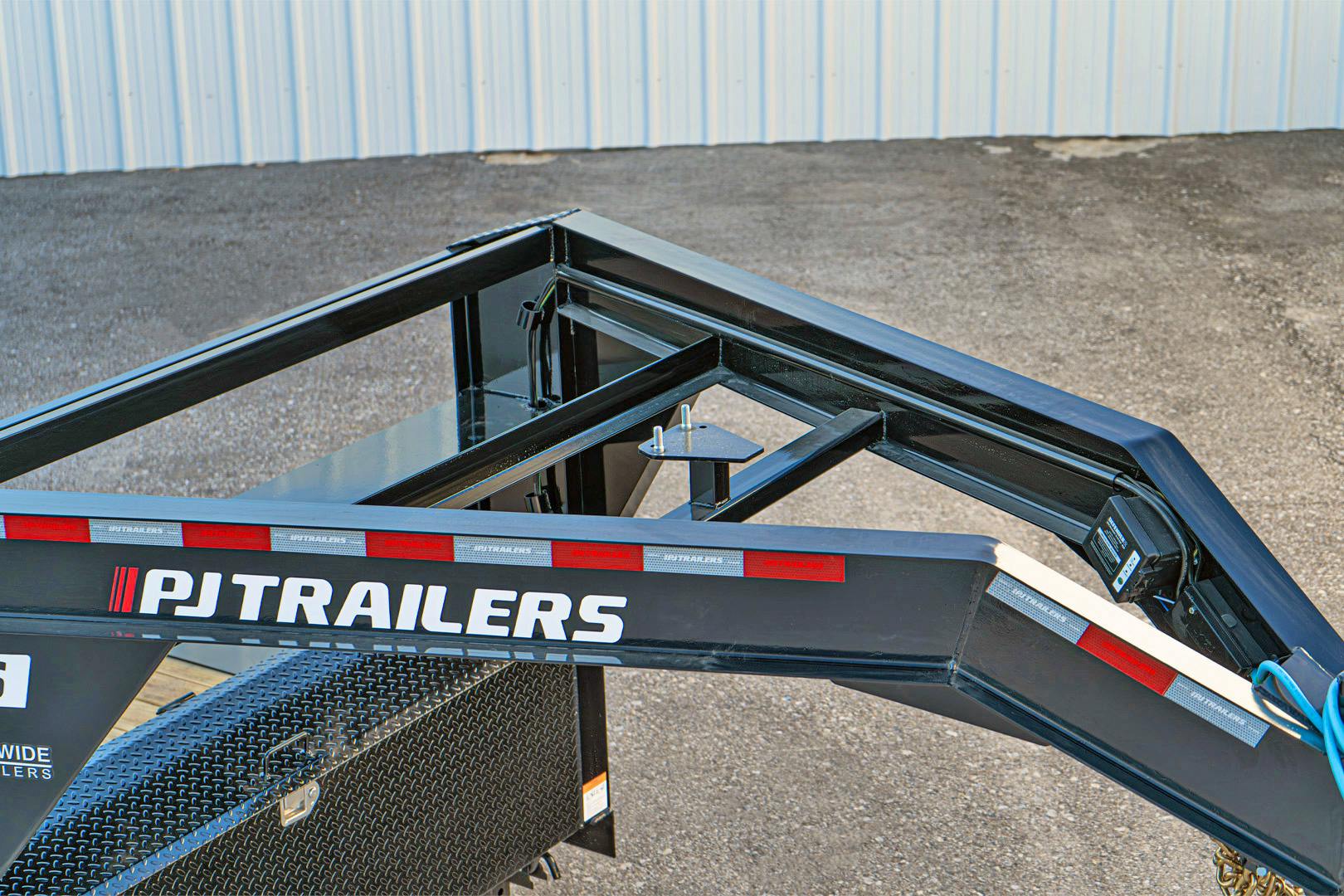 PJ Trailers 24'x102" Gooseneck 6" Channel Super-Wide Gravity Tilt Trailer (TS) - Image 8