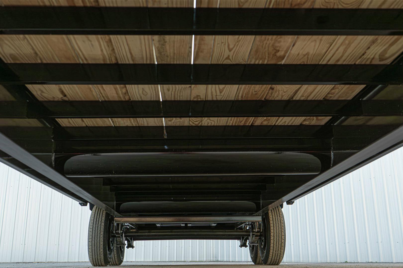 PJ Trailers 28'x102" Gooseneck Low Pro Flatbed Trailer w/ Singles (LS) - Image 14