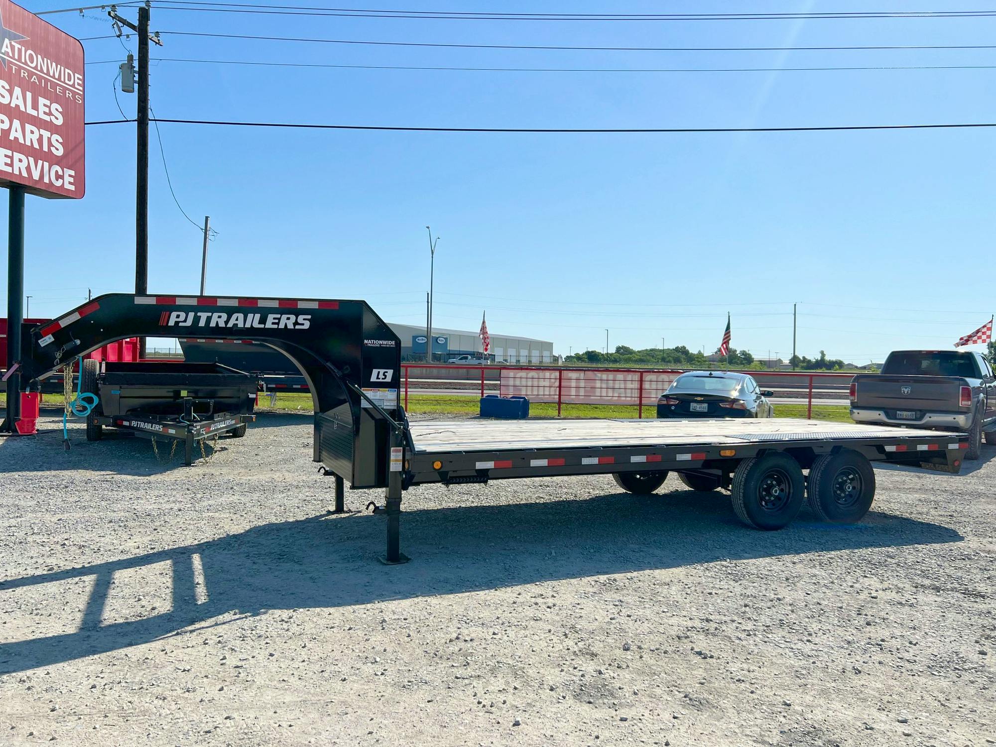 PJ Trailers 20'x102" Gooseneck Low Pro Flatbed Trailer w/ Singles (LS) - Stock #80238 - Image 1 of 4