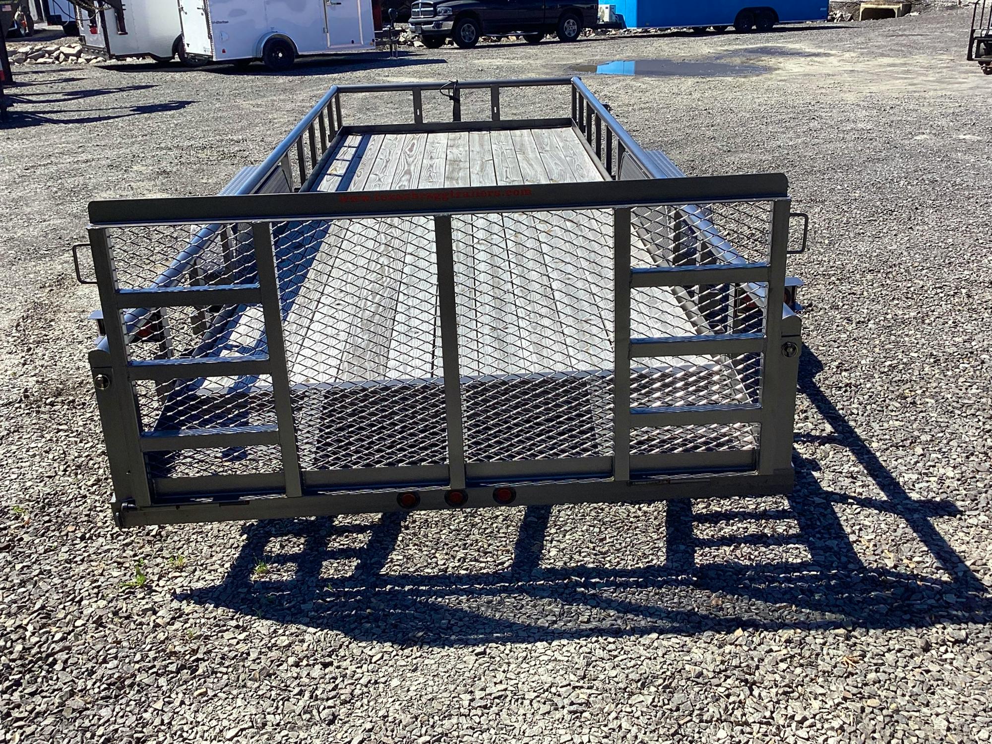 Texas Bragg 22'x83" Utility Trailer w/ 2' Dovetail & 3' Gate (U2) - Stock #80333 - Image 4 of 5