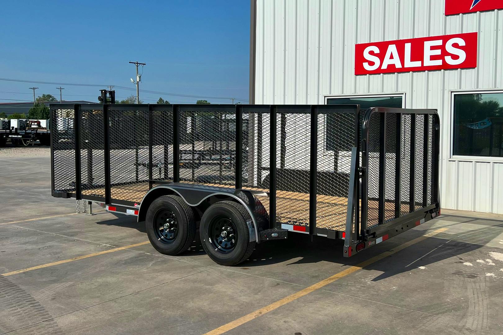 X-ON 16'x83" Landscape Trailer w/ 4' Sides & 4' Gate (L2) - Image 6