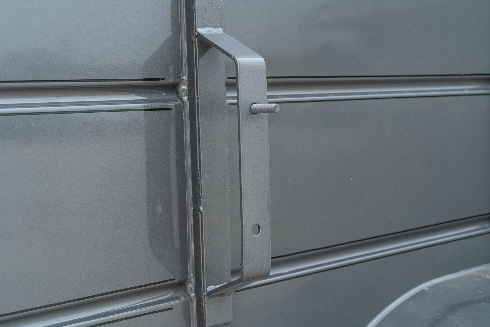 Delta 16' Livestock Trailer w/ Tandem Axle (RL) - Image 12