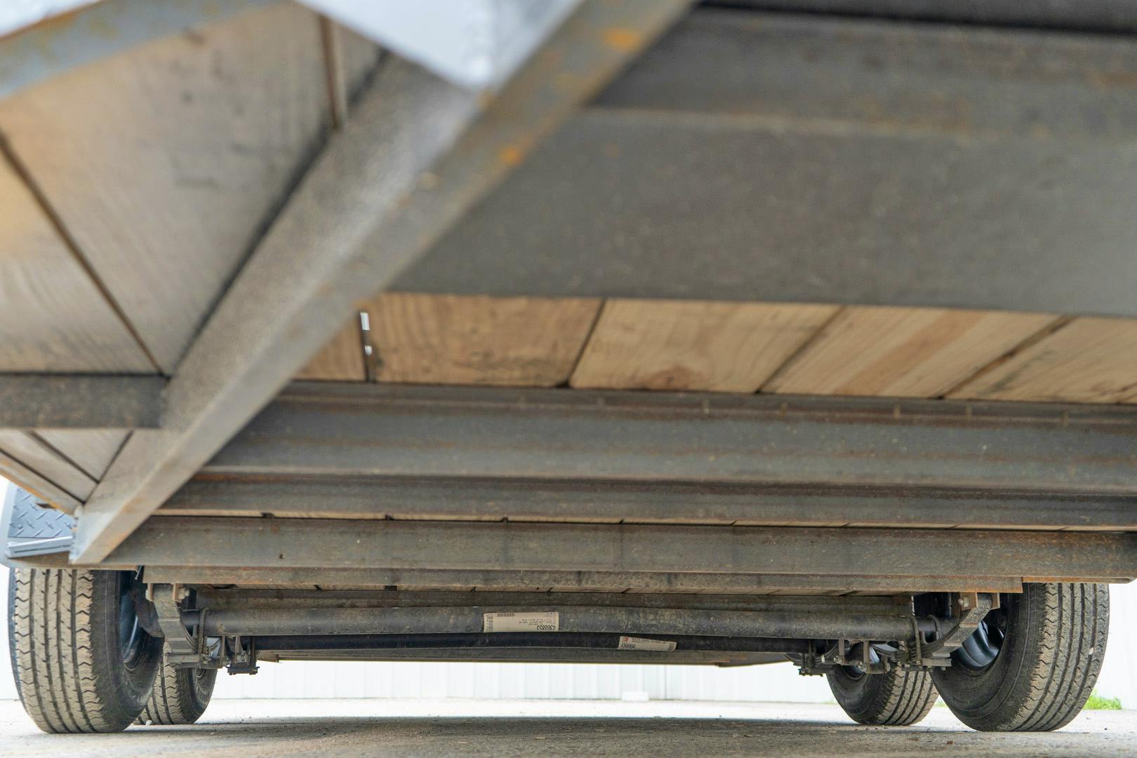 Delta 16' Livestock Trailer w/ Tandem Axle (RL) - Image 8