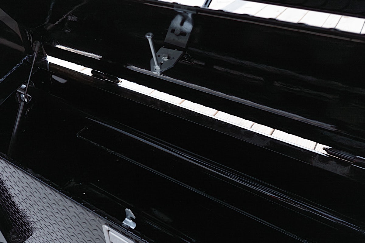 PJ Trailers 40'x102" Gooseneck Low Pro Flatbed Trailer w/ Duals (LD) - Image 9