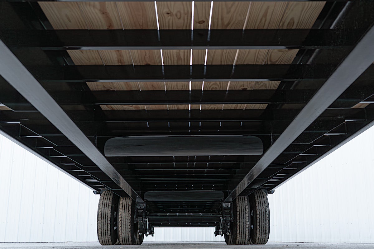 PJ Trailers 40'x102" Gooseneck Low Pro Flatbed Trailer w/ Duals (LD) - Image 13