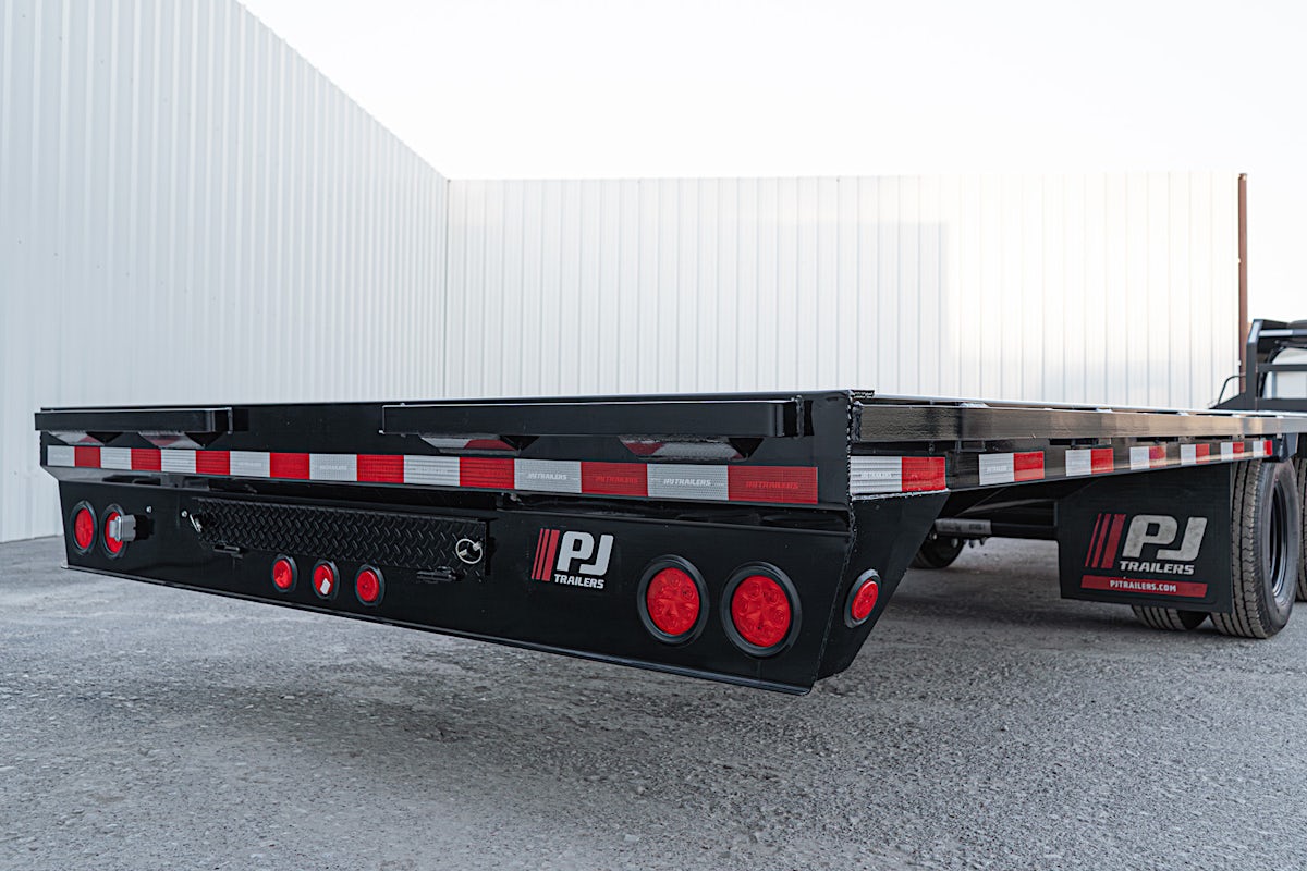 PJ Trailers 40'x102" Gooseneck Low Pro Flatbed Trailer w/ Duals (LD) - Image 17