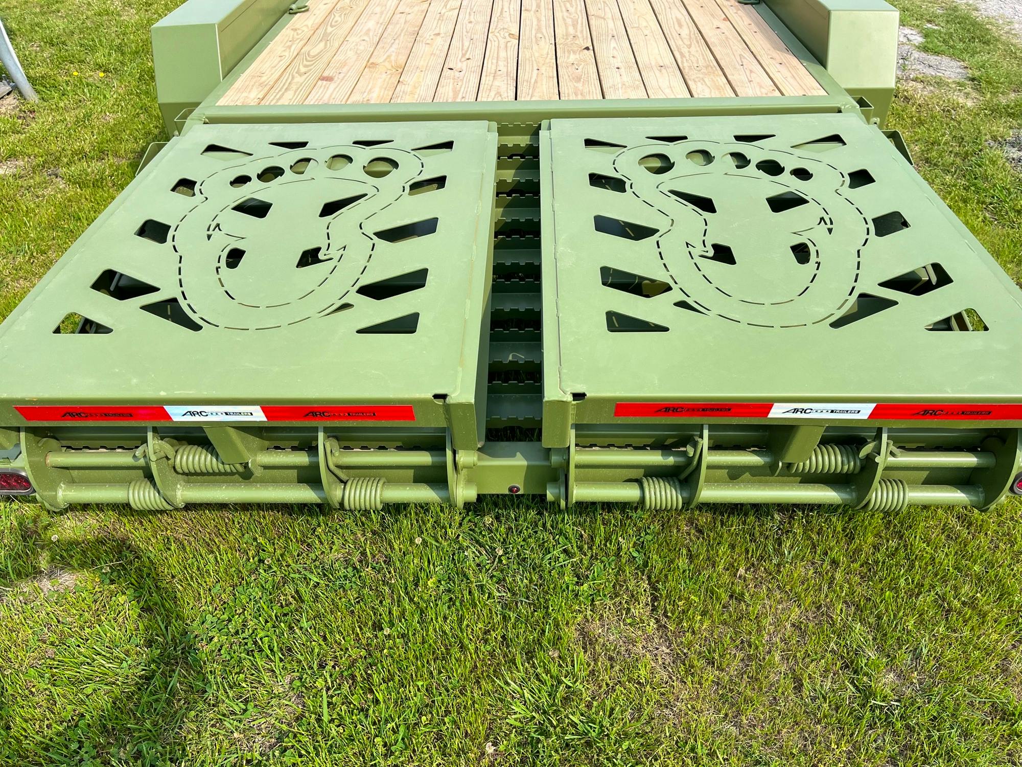 ARC Trailers 22'x83" HD Equipment Trailer w/ 4' Dovetail (BEQ) - Stock #81441 - Image 4 of 5