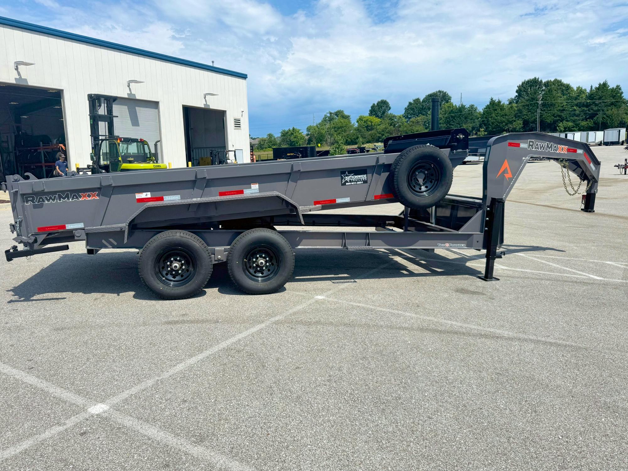 RawMaxx LPXT 16' × 83" 14K Gooseneck Telescopic Dump Trailer